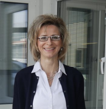 Sabine Nill, die stellvertretende Geschäftsleitung der Firma Fensterbau Nill.